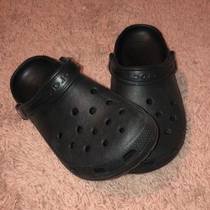 Black Crocs